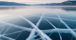 Байкал зимой: ледяное чудо Сибири