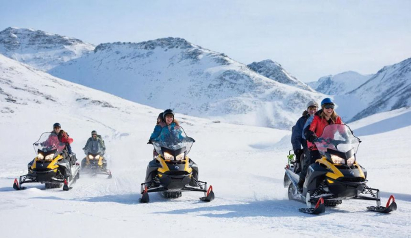 В Пермском крае пропали 13 туристов на снегоходах
